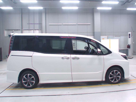 2018 Toyota Noah ZRR80W[2]