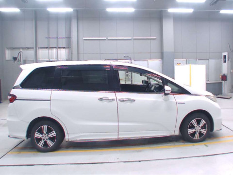 2016 Honda Odyssey Hybrid RC4[2]