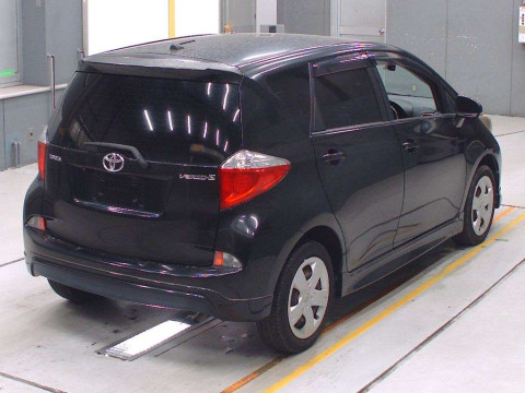 2011 Toyota Ractis NCP125[1]