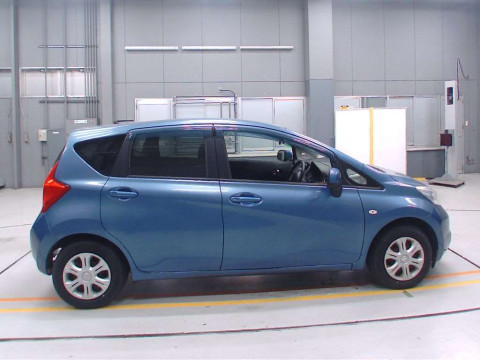 2014 Nissan Note E12[2]