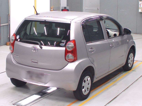 2011 Toyota Passo KGC30[1]