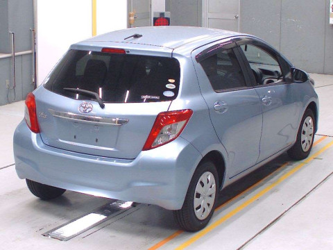 2011 Toyota Vitz KSP130[1]