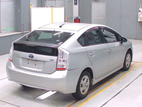 2010 Toyota Prius ZVW30[1]