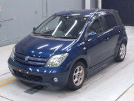 2003 Toyota IST