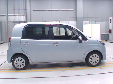 2014 Toyota Spade NCP141[2]