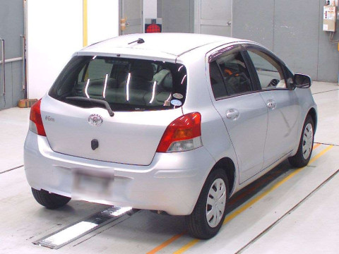 2009 Toyota Vitz SCP90[1]