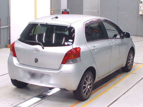 2009 Toyota Vitz SCP90[1]