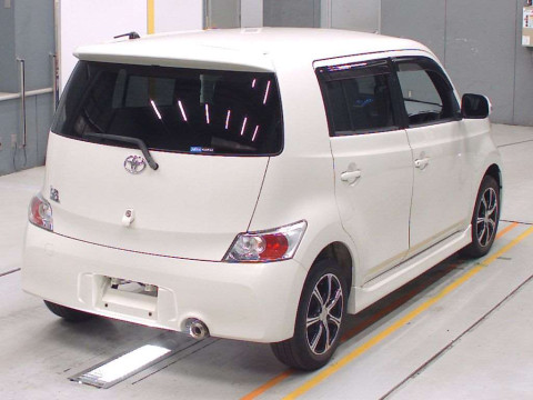 2010 Toyota bB QNC21[1]