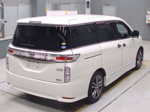 2012 Nissan Elgrand TNE52[1]