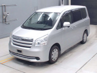 2009 Toyota Noah