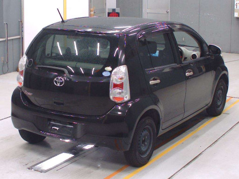 2010 Toyota Passo KGC30[1]