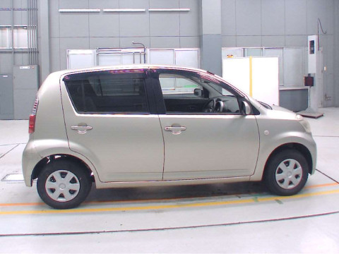 2009 Toyota Passo KGC10[2]