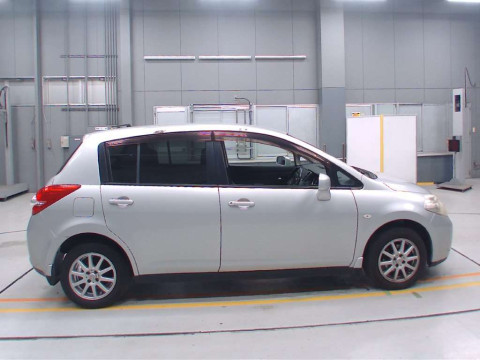 2008 Nissan Tiida NC11[2]