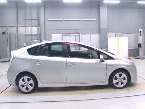 2009 Toyota Prius ZVW30[2]