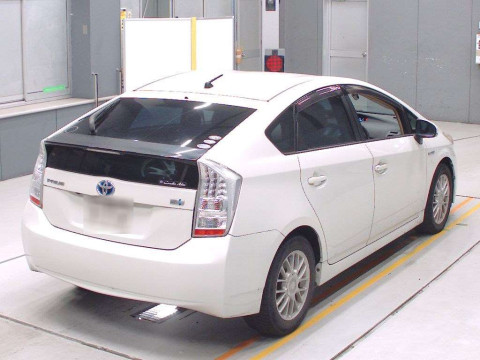 2010 Toyota Prius ZVW30[1]