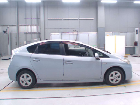 2009 Toyota Prius ZVW30[2]