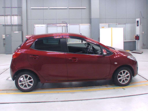 2012 Mazda Demio DEJFS[2]