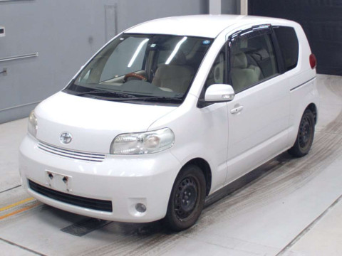 2011 Toyota Porte NNP15[0]