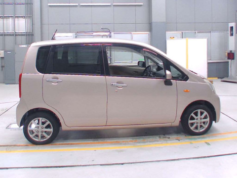 2012 Daihatsu Move LA100S[2]