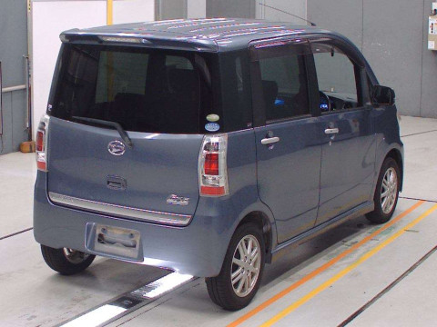 2010 Daihatsu Tanto exe L455S[1]