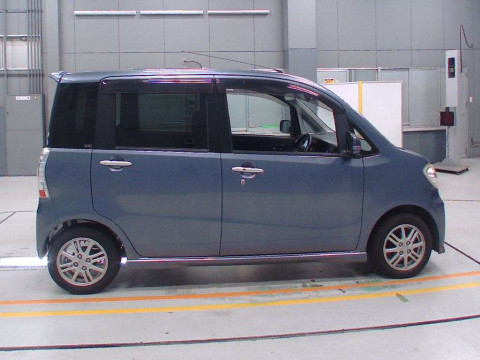 2010 Daihatsu Tanto exe L455S[2]