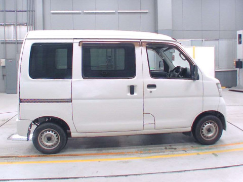 2009 Daihatsu Move Conte L575S[2]