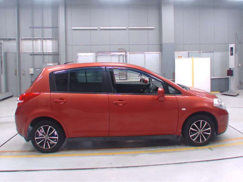 2011 Nissan Tiida C11[2]