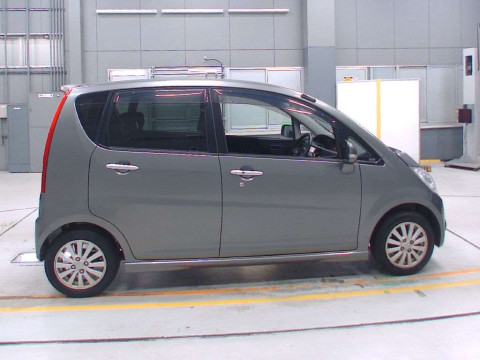 2010 Daihatsu Move L175S[2]