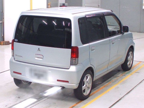 2004 Mitsubishi eK Wagon H81W[1]