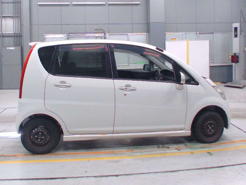 2009 Daihatsu Move L175S[2]