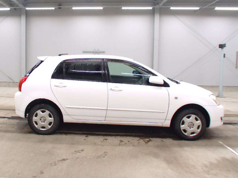 2005 Toyota Corolla Runx NZE124[2]