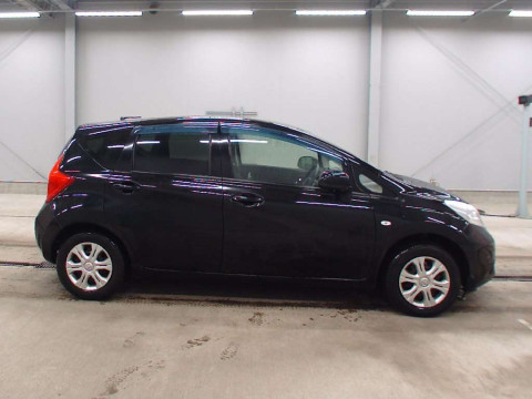 2014 Nissan Note E12[2]