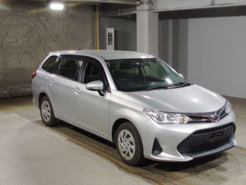 2017 Toyota Corolla Fielder NRE161G[2]