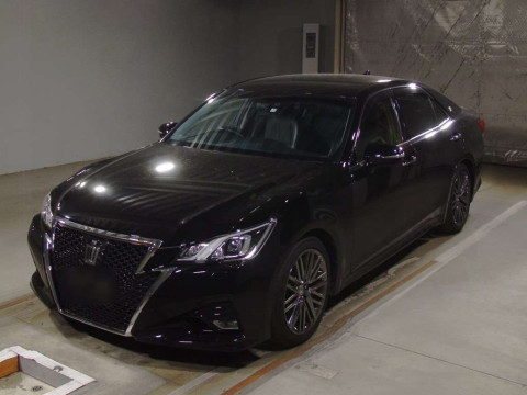 2017 Toyota Crown GRS214[0]