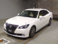 2013 Toyota Crown Majesta