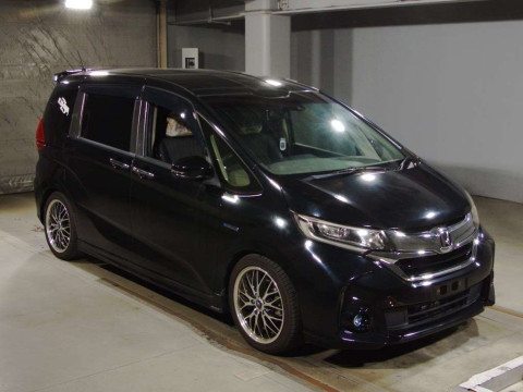 2017 Honda Freed hybrid GB7[2]