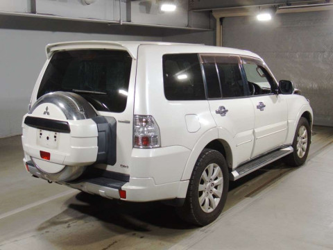 2011 Mitsubishi Pajero V98W[1]