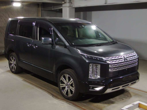 2022 Mitsubishi Delica D5 CV1W[2]