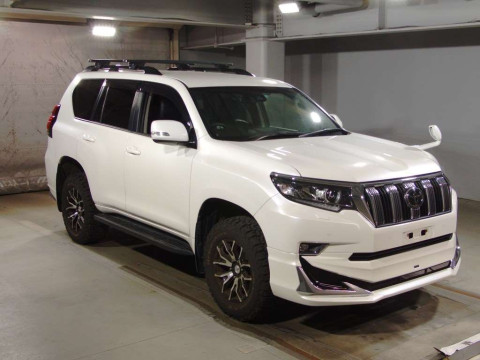 2020 Toyota Land Cruiser Prado GDJ150W[2]