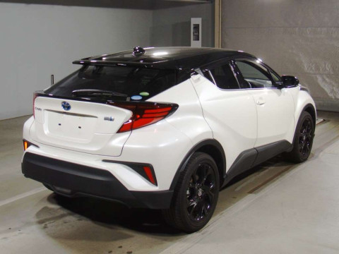 2021 Toyota C-HR ZYX11[1]