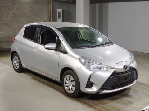 2017 Toyota Vitz KSP130[2]