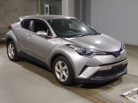 2018 Toyota C-HR ZYX10[2]