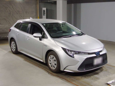 2020 Toyota Corolla Touring Wagon ZWE211W[2]