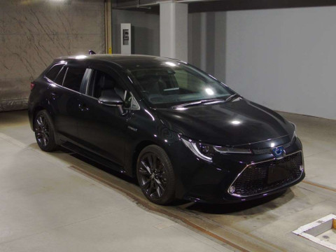 2019 Toyota Corolla Touring Wagon ZWE211W[2]