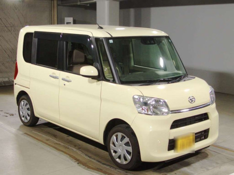 2017 Daihatsu Tanto LA600S[2]