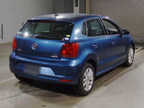 2017 Volkswagen Polo 6RCJZ[1]