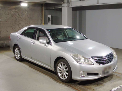 2008 Toyota Crown GRS200[2]