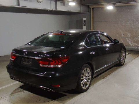 2015 Lexus LS USF40[1]