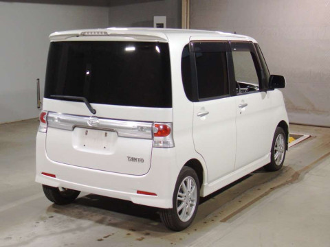 0 Daihatsu Tanto Custom L375S[1]