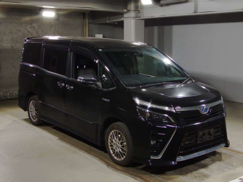 2019 Toyota Voxy ZWR80W[2]